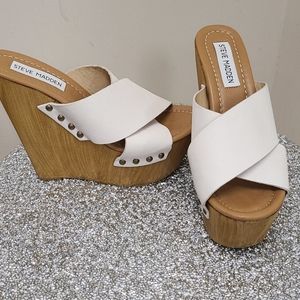 Steve Madden Platform Wedge size 6